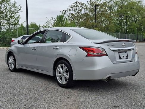 Used 2014 Nissan Altima 2.5 SL w/ Technology Package FWD image 7