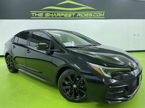 Used 2023 Toyota Corolla SE w/ SE Premium Package image 1