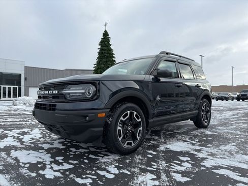 Used 2023 Ford Bronco Sport Outer Banks w/ Tech Package image 3