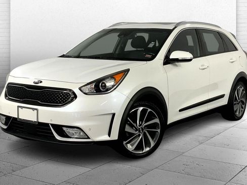 Used 2018 Kia Niro Touring FWD image 11