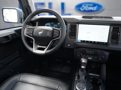 New 2025 Ford Bronco Big Bend w/ Black Diamond Package AWD/4WD image 16