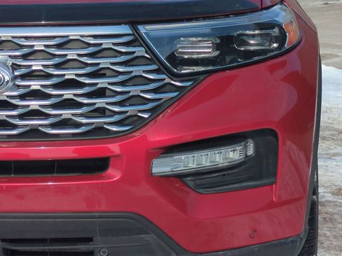 Used 2023 Ford Explorer Platinum w/ Equipment Group 601A image 13