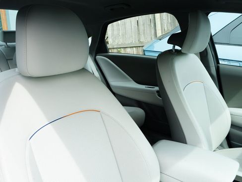 Used 2025 Hyundai Ioniq 6 SEL RWD image 14