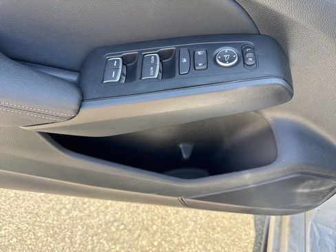 Used 2025 Honda Civic Sport image 13