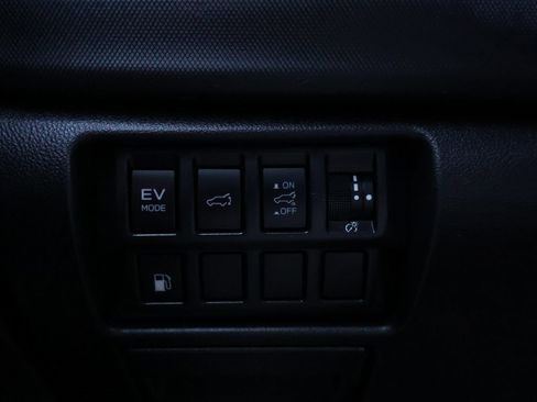 Used 2025 Subaru Forester Touring image 33