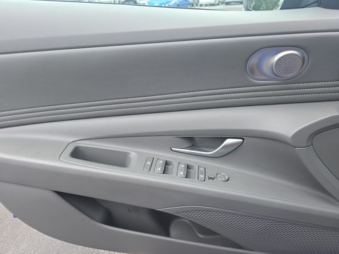 Used 2023 Hyundai Elantra SEL w/ Convenience Package FWD image 26