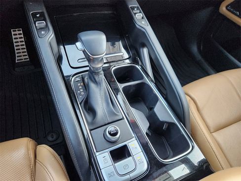 Used 2022 Kia Telluride SX w/ Towing Package image 18