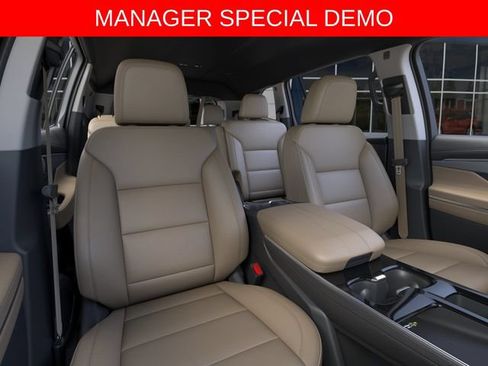 Used 2026 Buick Enclave Preferred w/ Power Package AWD/4WD image 16