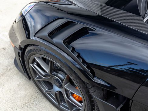 Used 2025 Porsche 911 GT3 RS image 18