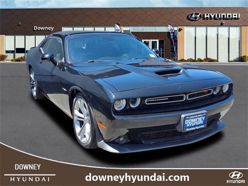 Used 2022 Dodge Challenger R/T image 3