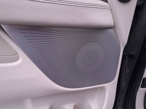 Used 2023 Lincoln Navigator Black Label image 26