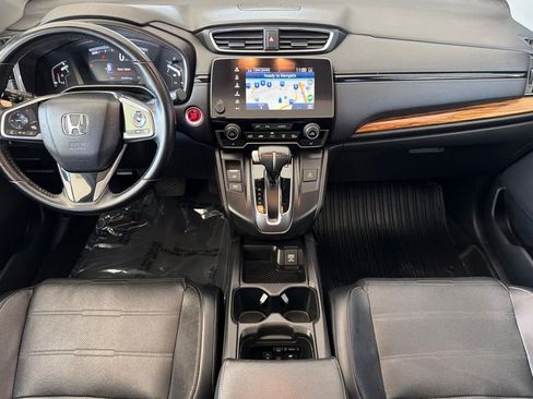 Used 2018 Honda CR-V Touring image 3
