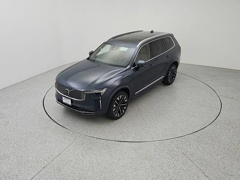 New 2026 Volvo XC90 T8 Plus w/ Protection Package AWD/4WD image 13