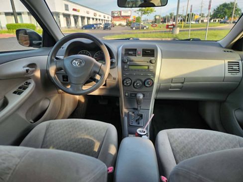 Used 2009 Toyota Corolla LE FWD image 19