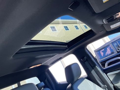 Used 2024 Chevrolet Colorado ZR2 w/ ZR2 Convenience Package III image 43