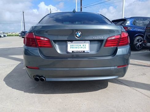 Used 2012 BMW 528i xDrive Sedan AWD/4WD image 11