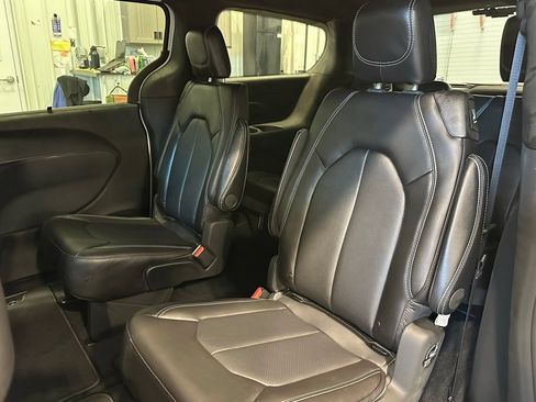 New 2026 Chrysler Voyager LX FWD image 20