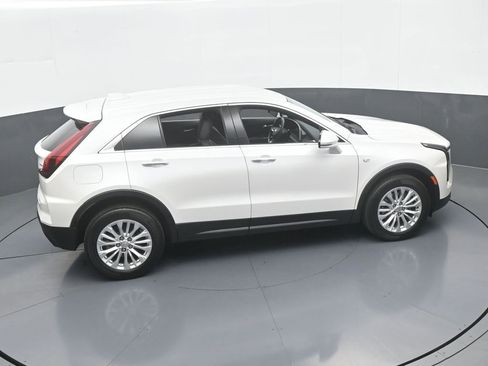 Used 2024 Cadillac XT4 Luxury w/ Cold Weather Package image 57