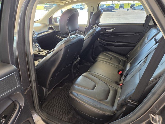 Used 2018 Ford Edge Titanium w/ Equipment Group 301A AWD/4WD image 12
