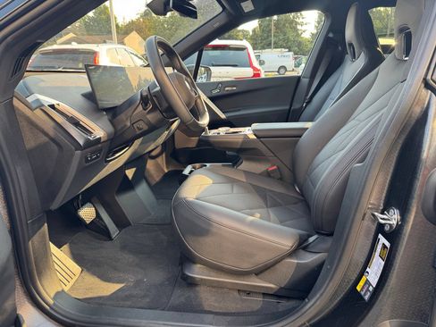 Used 2026 BMW iX xDrive45 w/ Executive Package AWD/4WD image 3