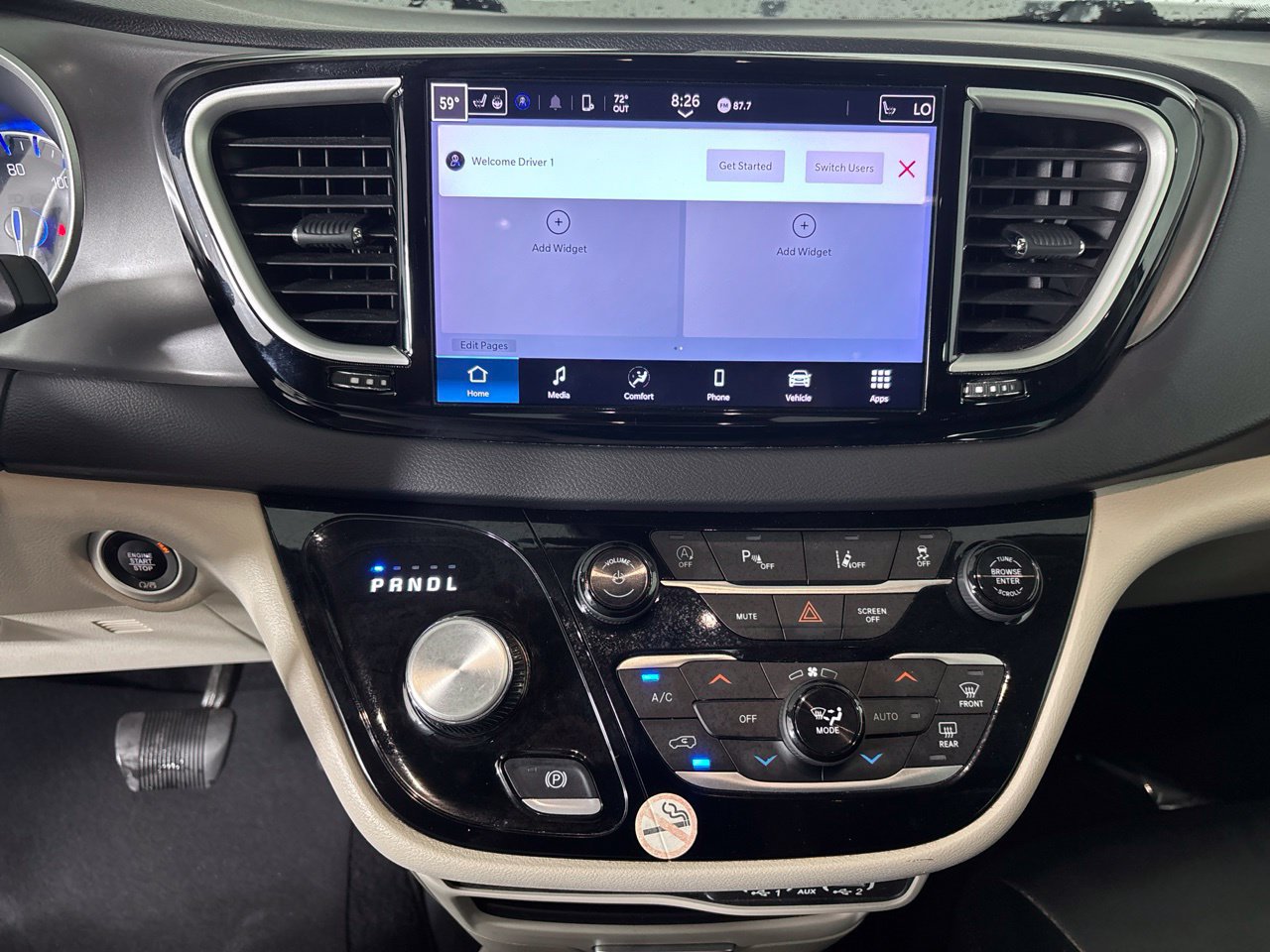 Used 2024 Chrysler Pacifica Touring-L FWD image 13