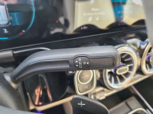 Used 2022 Mercedes-Benz GLA 250 4MATIC image 12