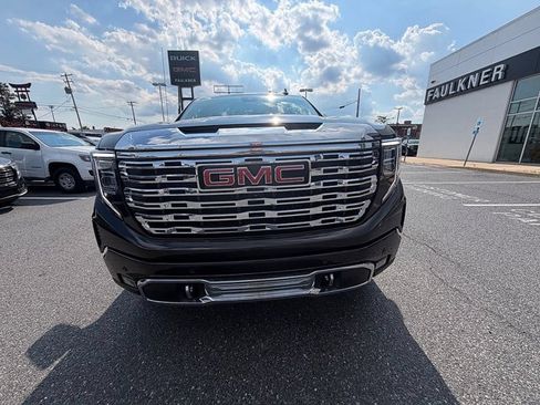 Certified 2023 GMC Sierra 1500 Denali w/ Denali Reserve Package AWD/4WD image 8