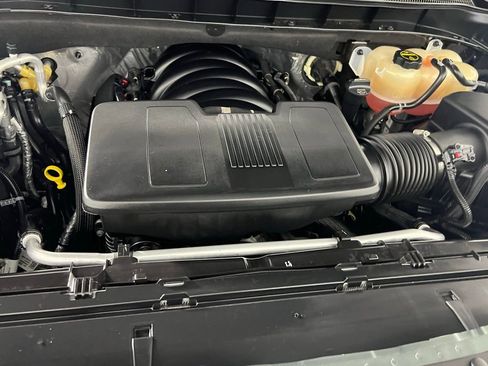 Used 2024 Chevrolet Tahoe Premier image 33