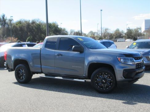 Used 2021 Chevrolet Colorado W/T w/ WT Convenience Package image 2