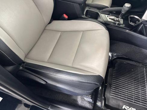 Used 2017 Toyota RAV4 Limited AWD/4WD image 34