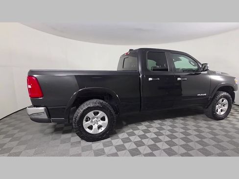 Used 2025 RAM 1500 Big Horn RWD image 39