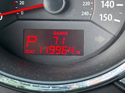 Used 2012 Kia Sorento LX w/ V6 Convenience Pkg image 9