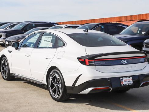 New 2026 Hyundai Sonata SEL FWD image 9