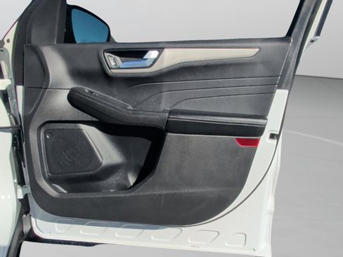 Used 2022 Ford Escape SEL image 37