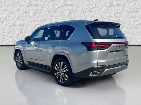 Used 2026 Lexus LX 700h Luxury AWD/4WD image 5