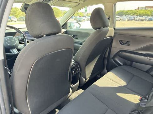 Used 2024 Hyundai Kona SEL FWD image 20