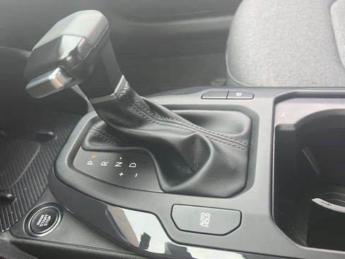 Used 2025 Kia K4 EX image 24