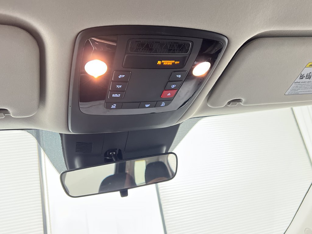 Used 2025 Kia Carnival FWD image 81