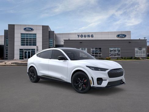 New 2025 Ford Mustang Mach-E GT image 7