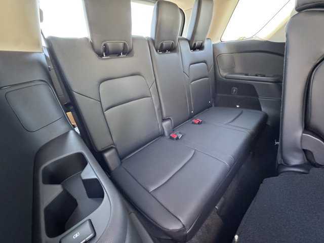 New 2026 Nissan Pathfinder SL AWD/4WD image 21