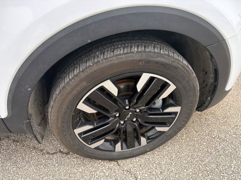 Used 2025 Kia Telluride SX Prestige image 25