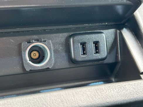 Used 2017 Chevrolet Tahoe Premier image 35