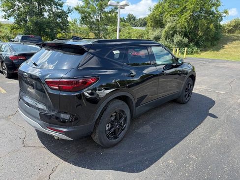Used 2024 Chevrolet Blazer LT w/ Midnight/Sport Edition AWD/4WD image 3