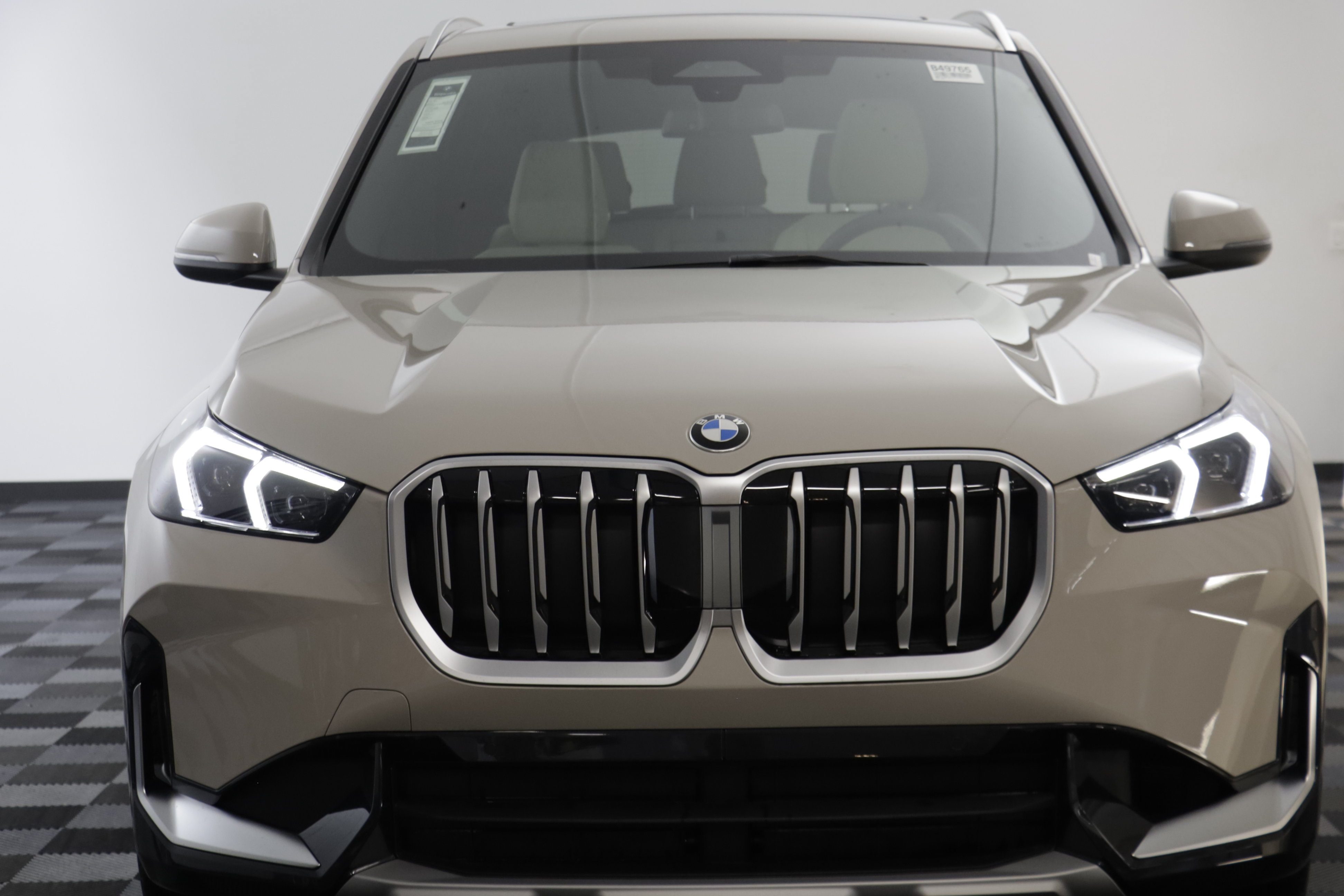 New 2027 BMW X1 xDrive28i AWD/4WD image 22