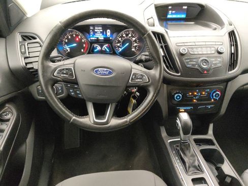 Used 2019 Ford Escape S image 22