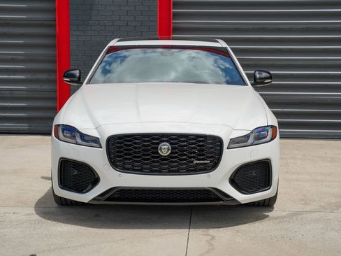 Used 2024 Jaguar XF R-Dynamic SE AWD/4WD image 8
