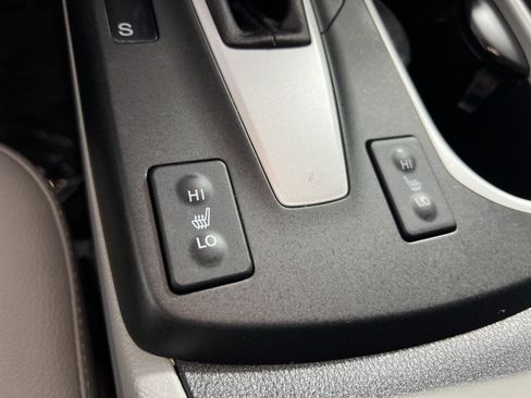 Used 2017 Acura RDX AWD image 32