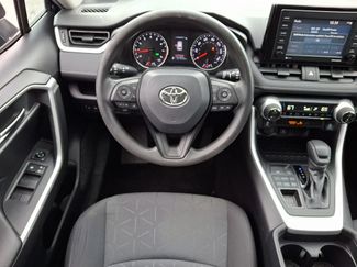 Used 2020 Toyota RAV4 XLE w/ Convenience Package AWD/4WD video 2