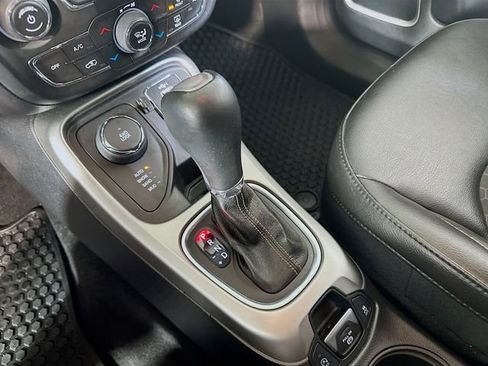 Used 2020 Jeep Compass Latitude w/ Cold Weather Group image 19