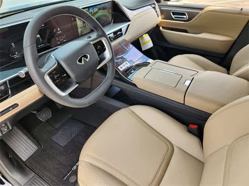 New 2026 INFINITI QX80 Pure w/ Cargo Package image 2